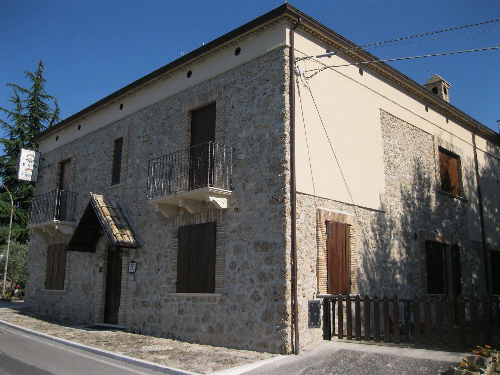 Le Pietre Ricce B&B Roccamontepiano Екстериор снимка